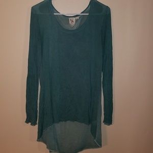 Buckle long sleeve top sz large